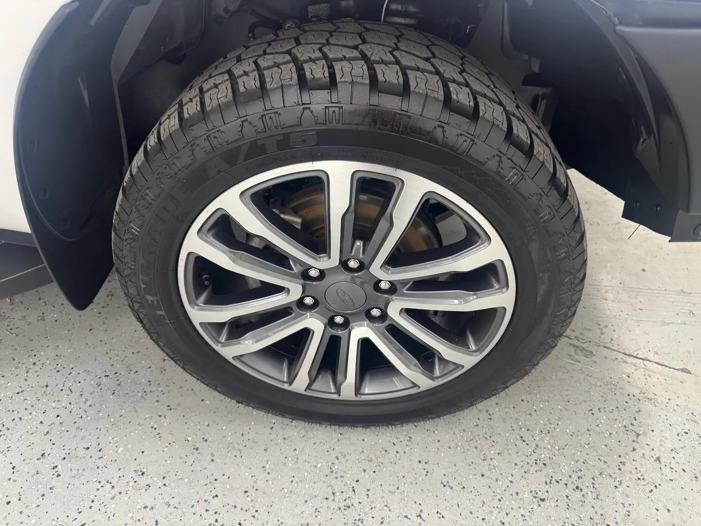 2021 Ford Everest Gallery Image 15