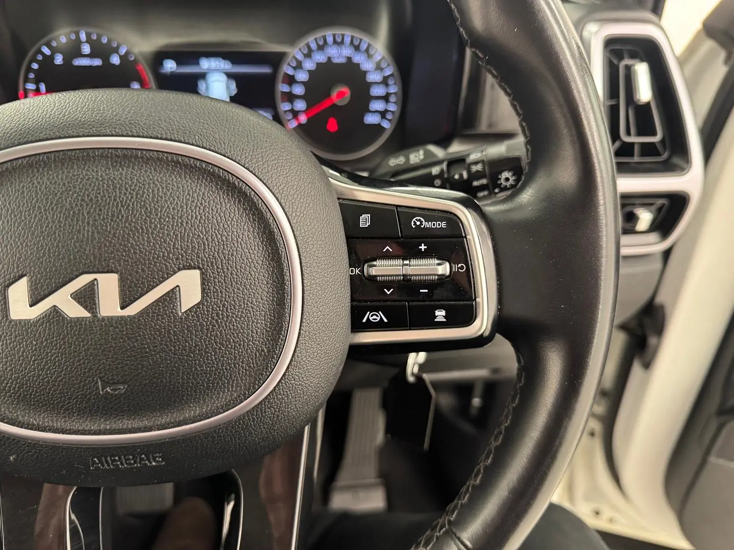 2022 Kia Sorento Gallery Image 18