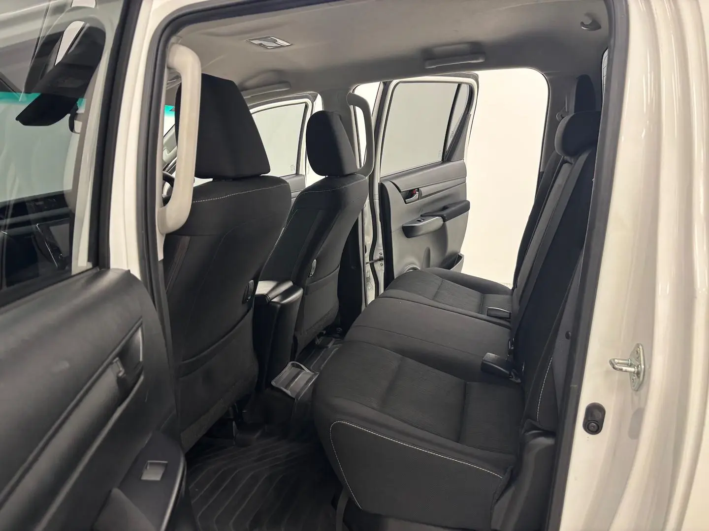 2023 Toyota Hilux Gallery Image 19