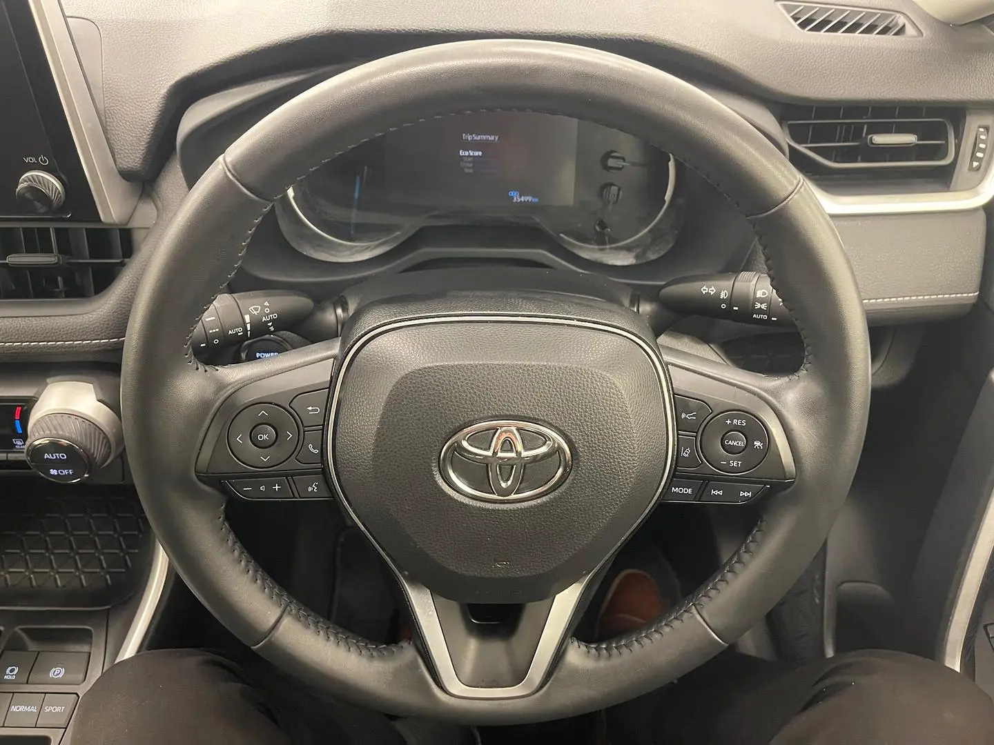 2024 Toyota RAV4 Gallery Image 33