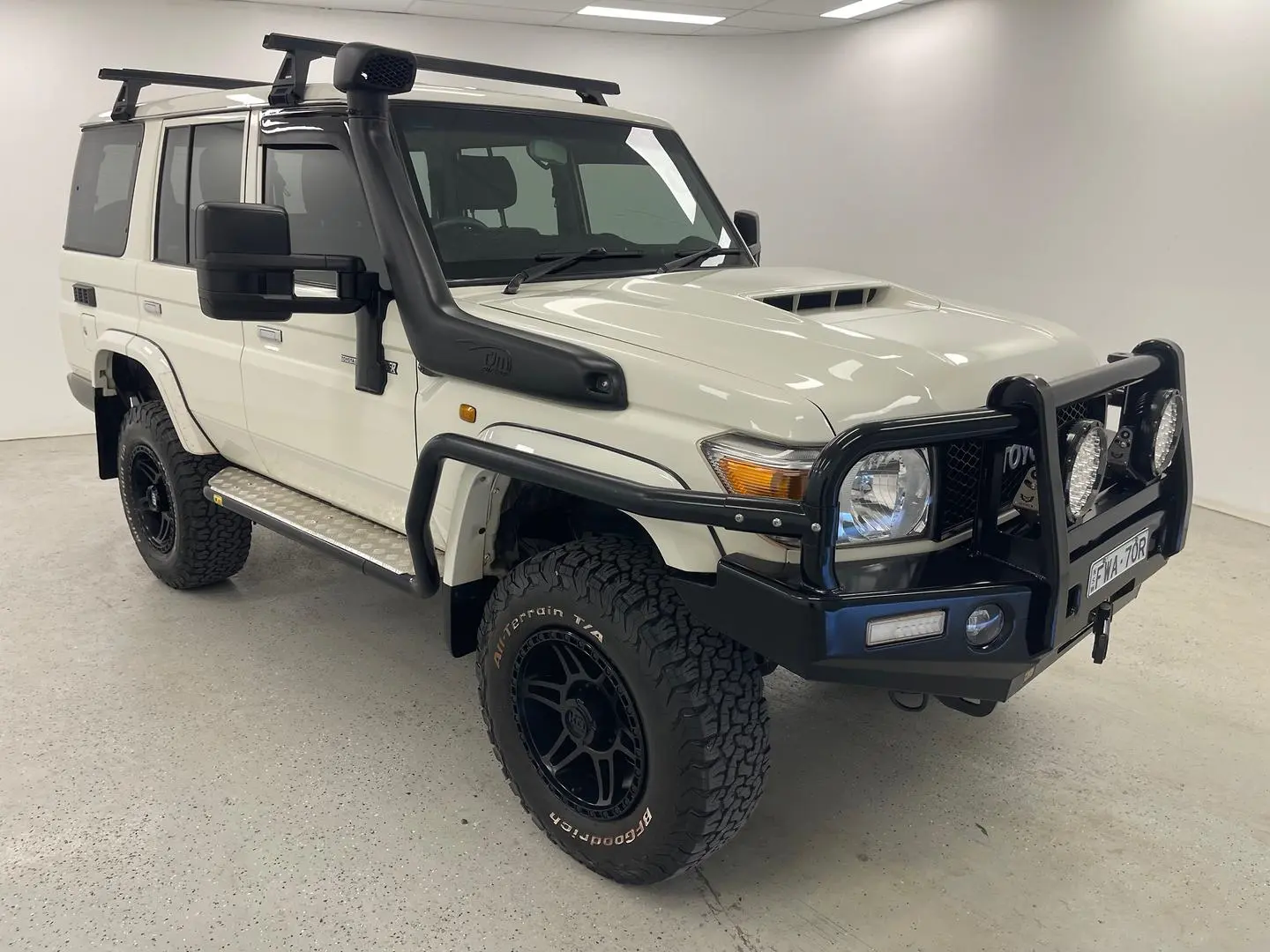 2020 Toyota Landcruiser Gallery Image 1