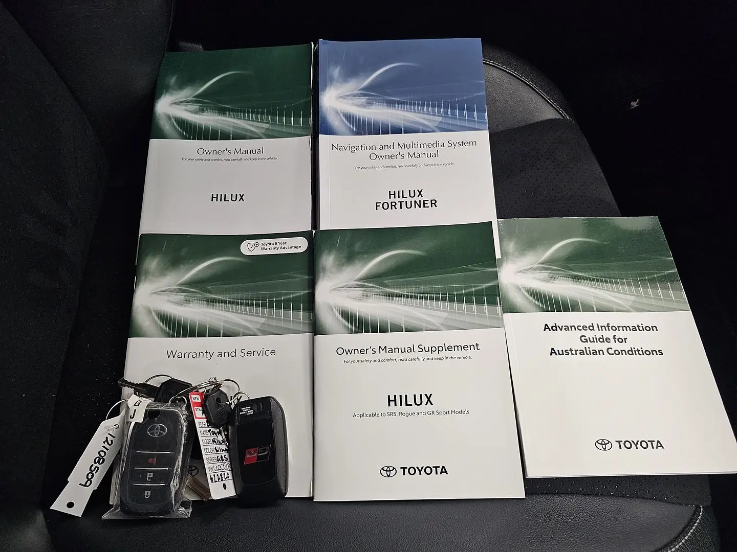 2025 Toyota Hilux Gallery Image 40