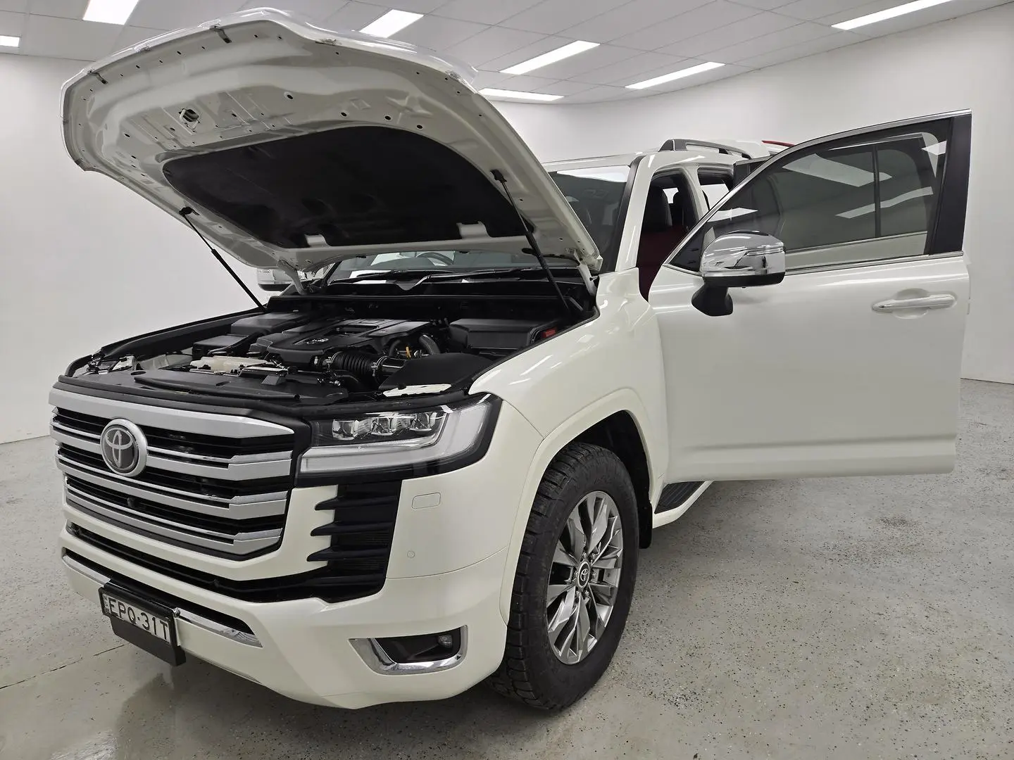 2021 Toyota Landcruiser Gallery Image 14