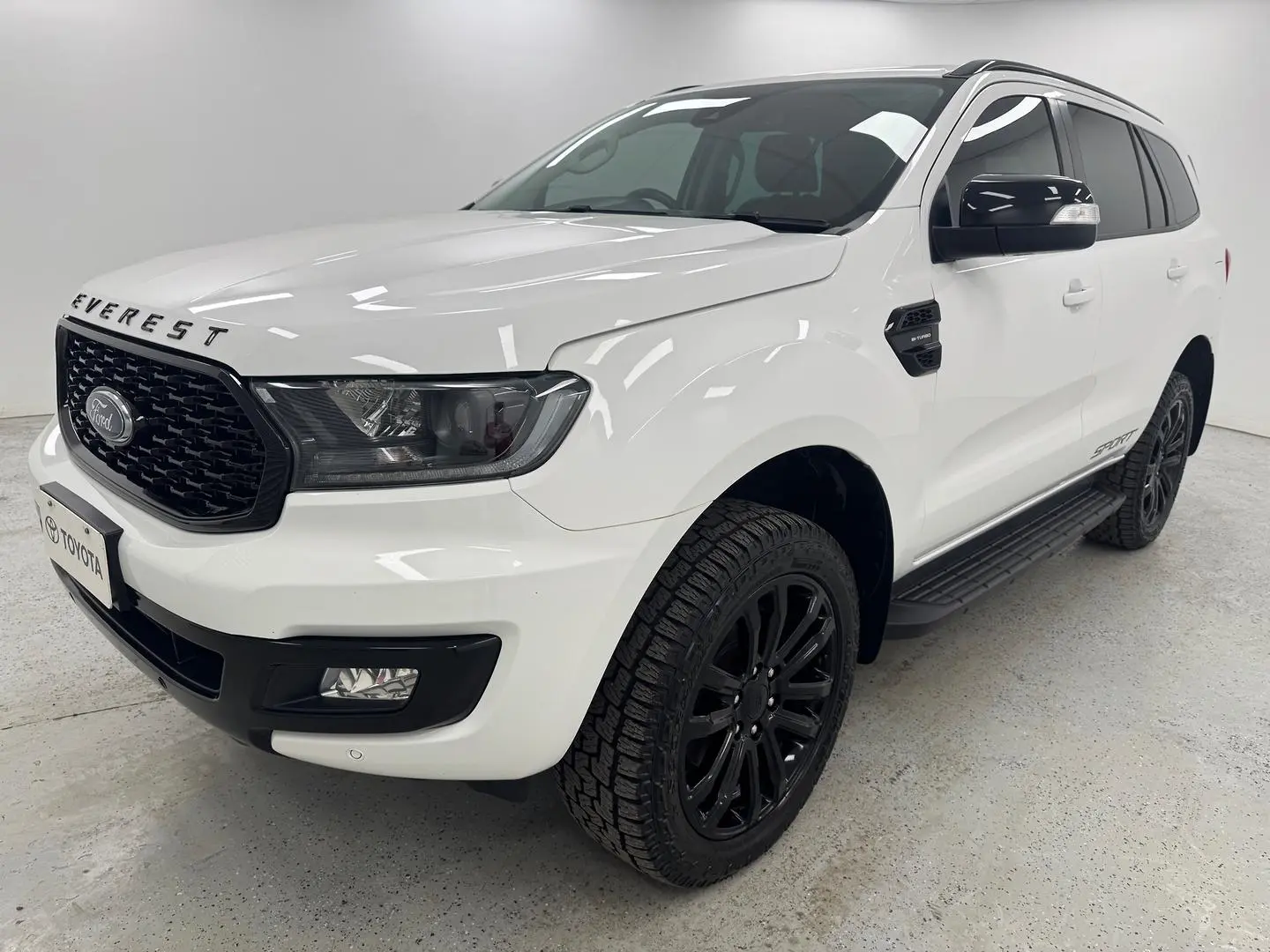 2020 Ford Everest Gallery Image 6