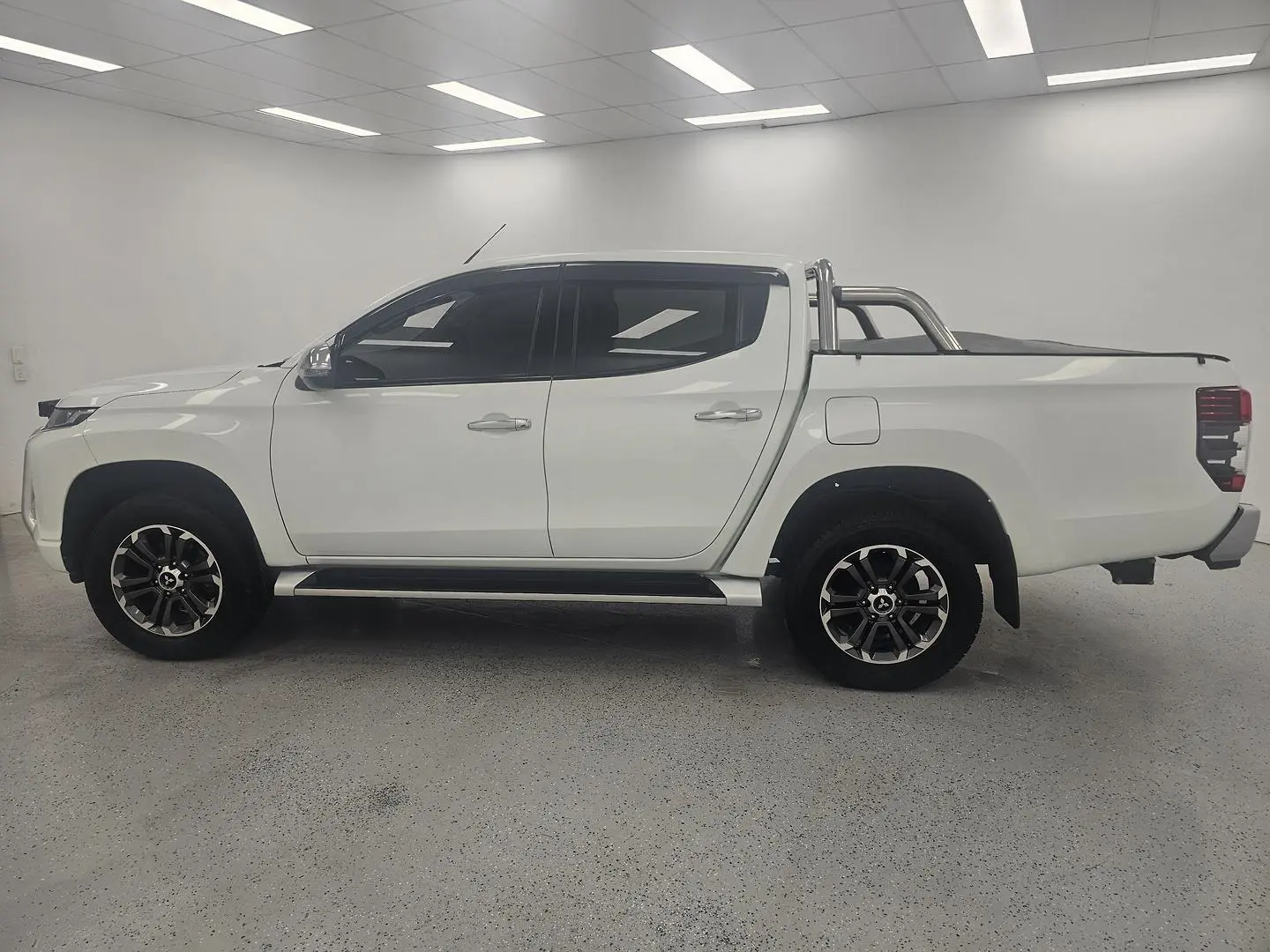 2019 Mitsubishi Triton Gallery Image 6