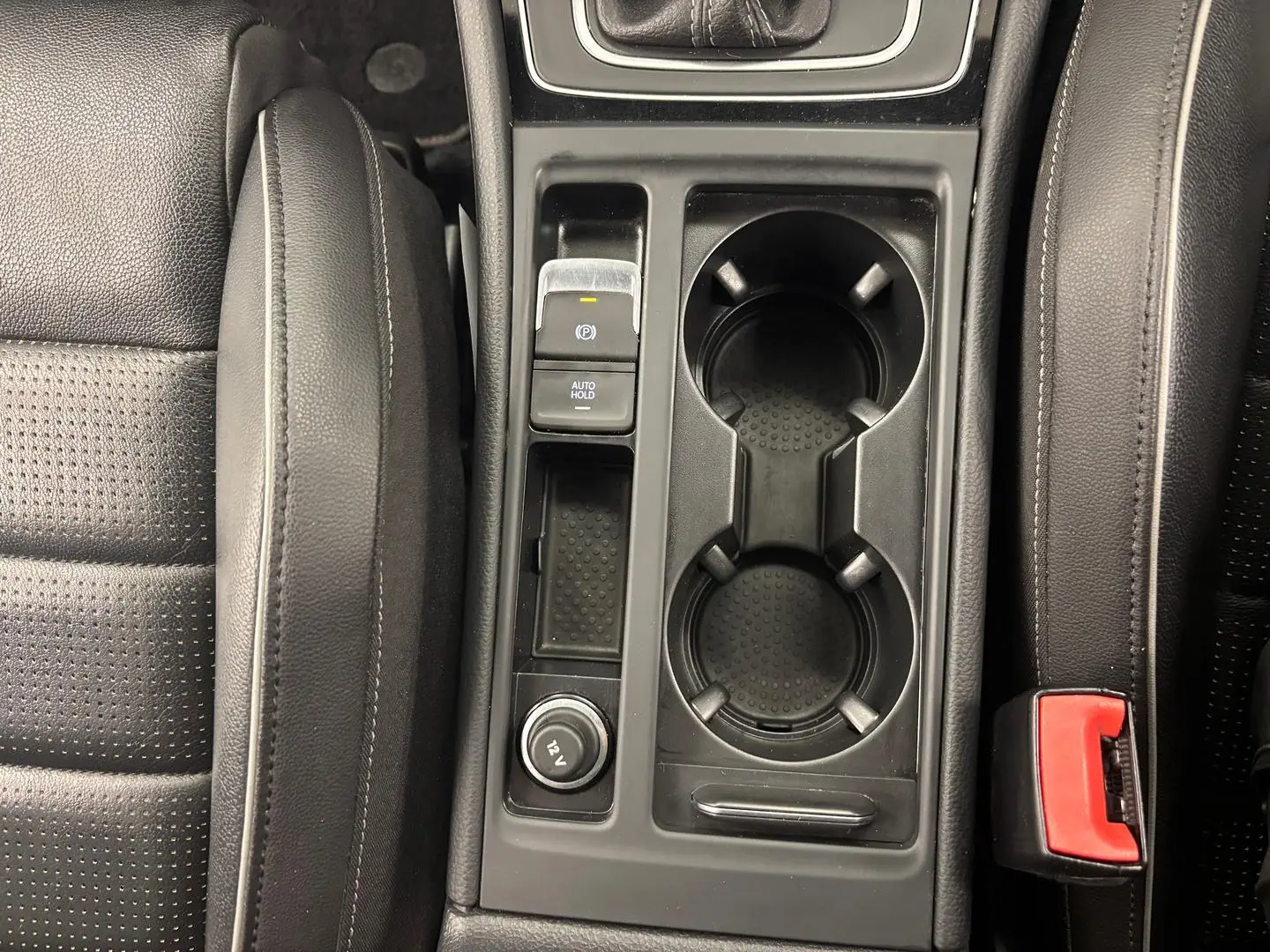 2020 Volkswagen Golf Gallery Image 32