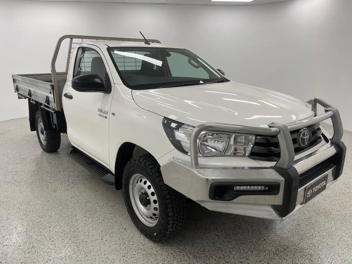 2020 Toyota Hilux SR (CX62CC) Image 1