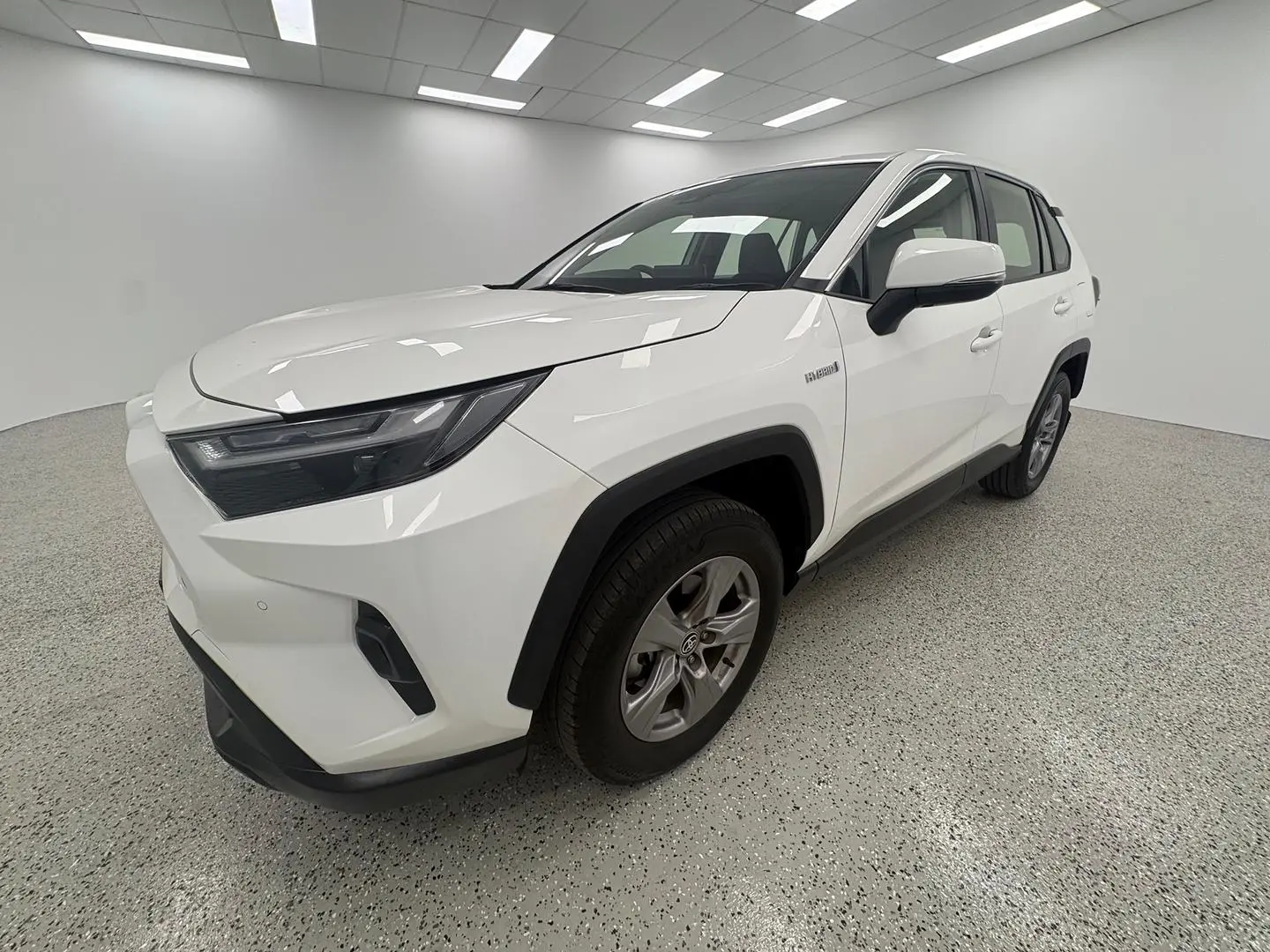2024 Toyota RAV4 Gallery Image 7