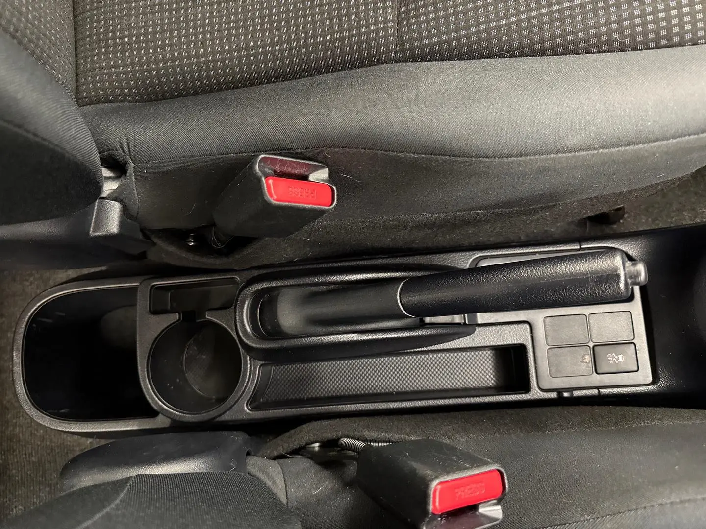 2017 Toyota Yaris Gallery Image 33