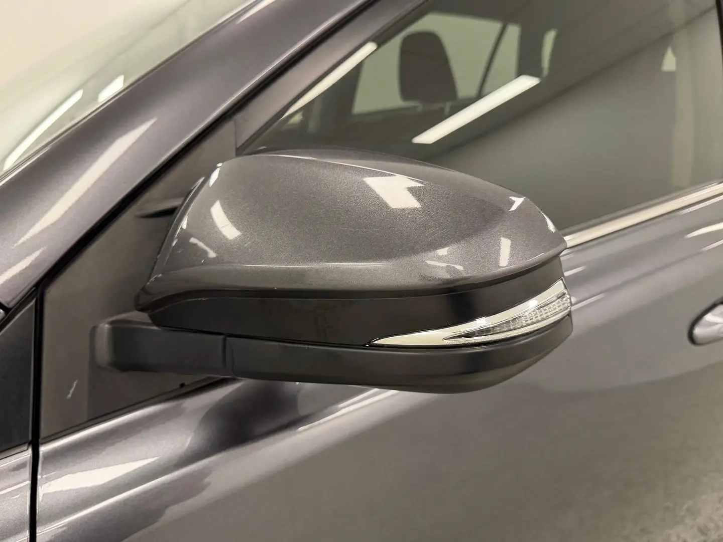 2018 Toyota RAV4 Gallery Image 32