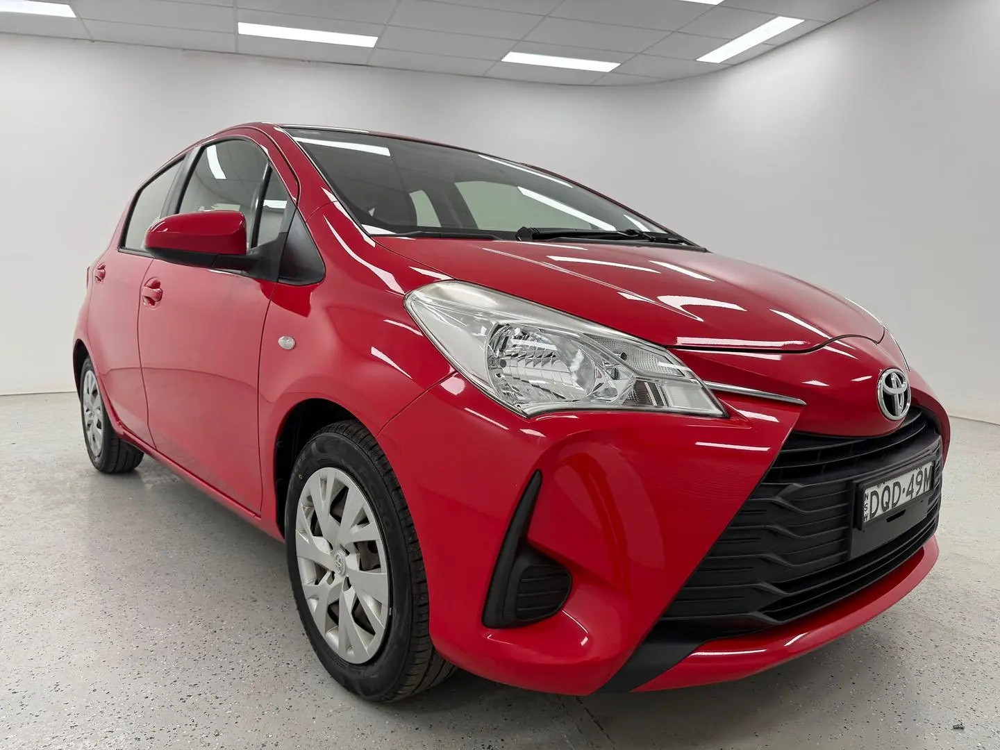 2017 Toyota Yaris Gallery Image 1