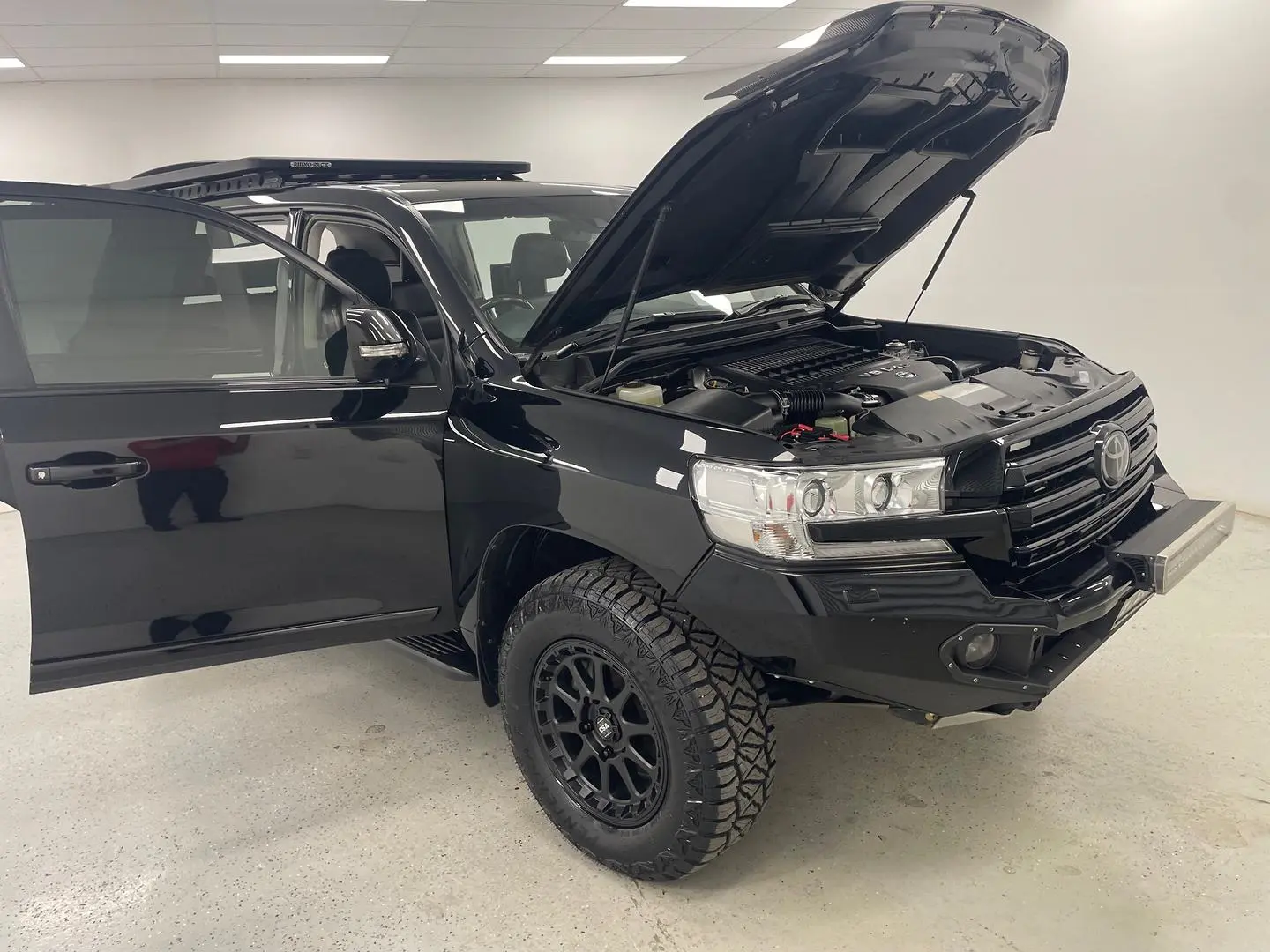 2021 Toyota Landcruiser Gallery Image 8