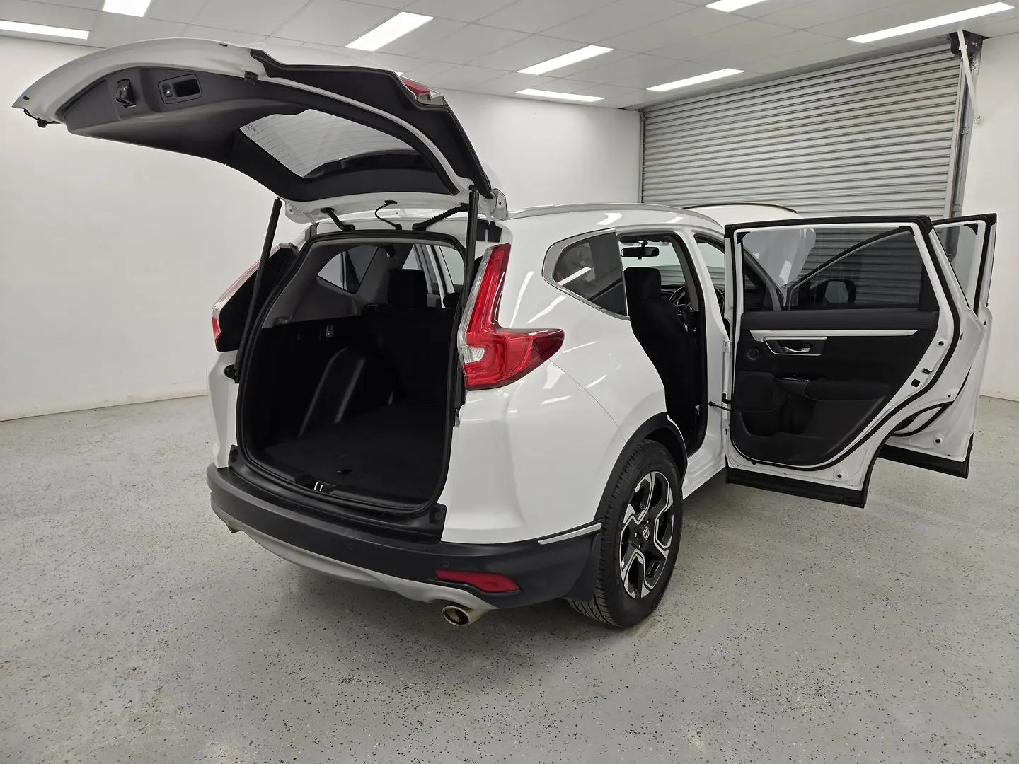 2019 Honda CR-V Gallery Image 10