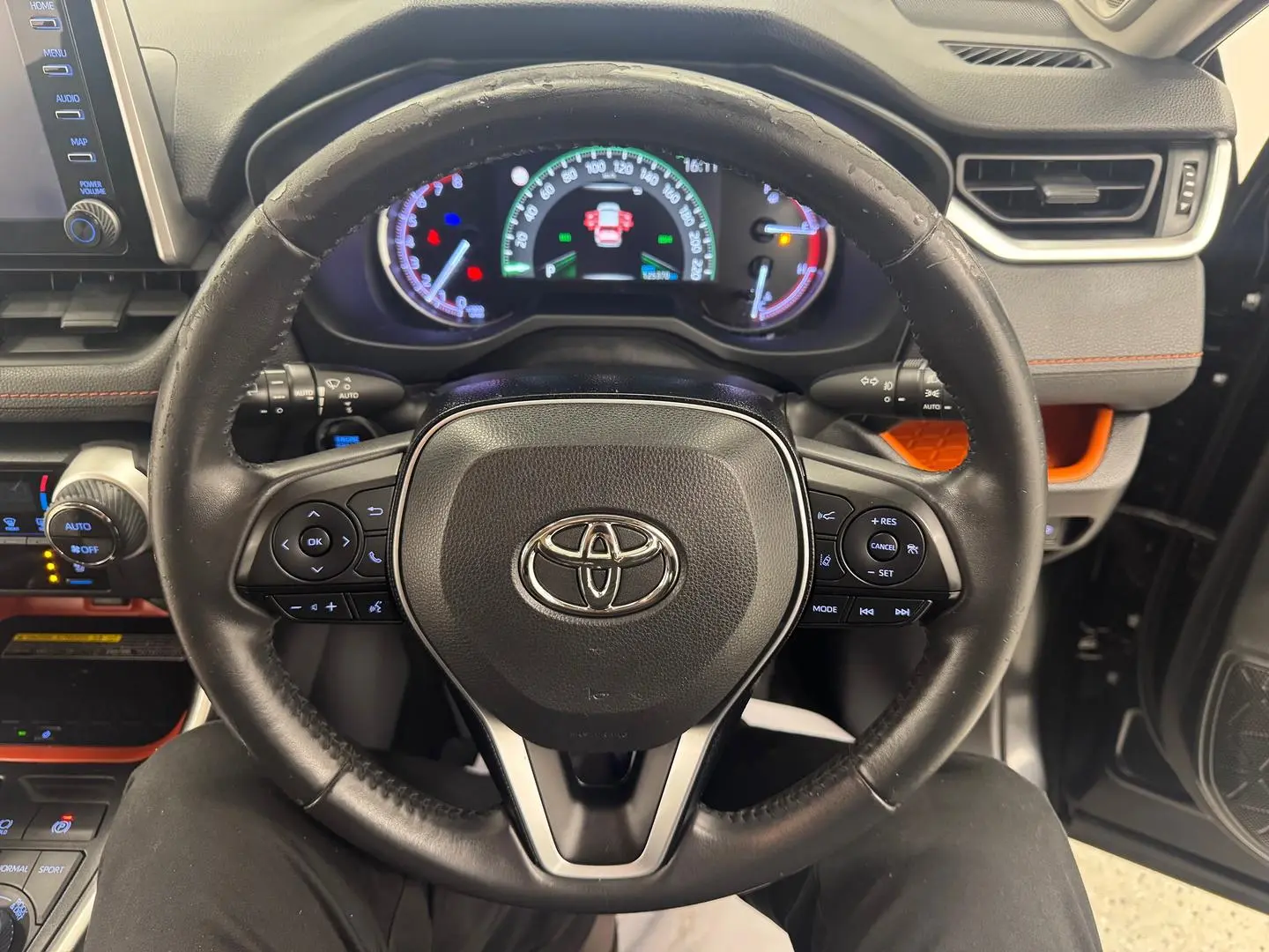 2020 Toyota RAV4 Gallery Image 19
