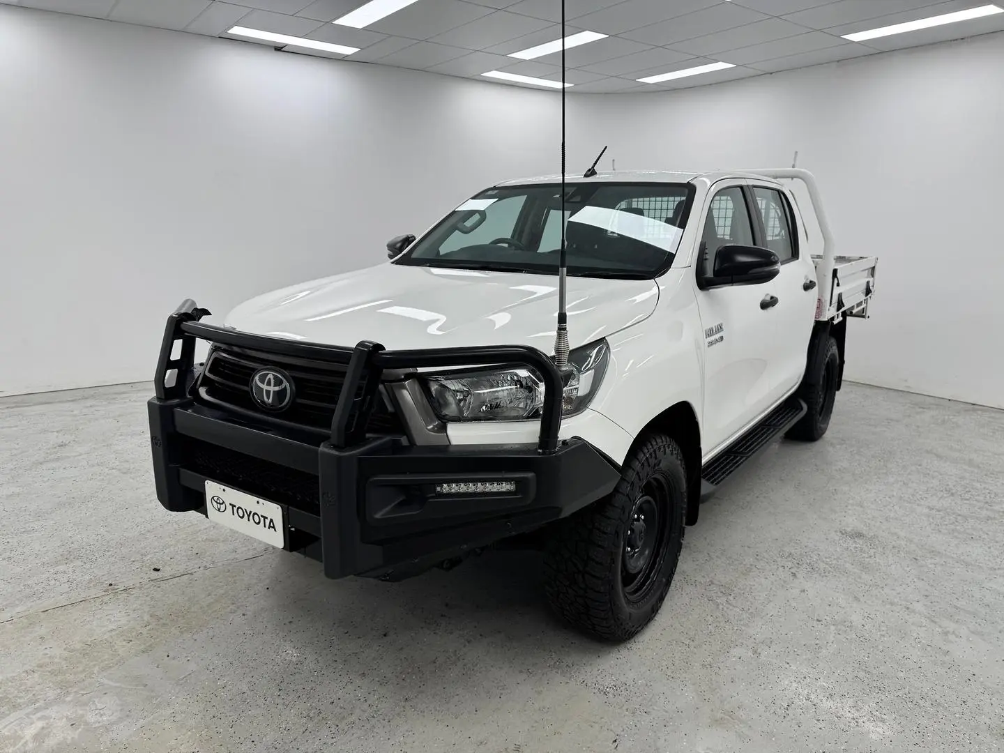 2021 Toyota Hilux Gallery Image 5