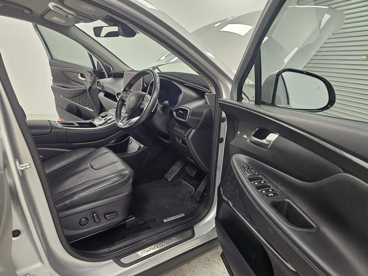 2022 Hyundai Santa Fe Gallery Image 24