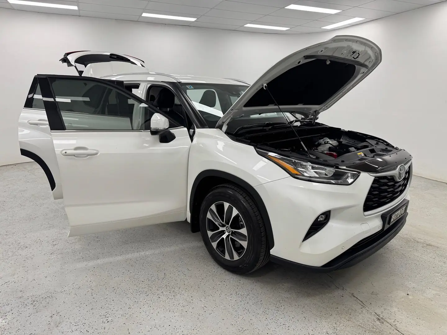 2021 Toyota Kluger Gallery Image 7