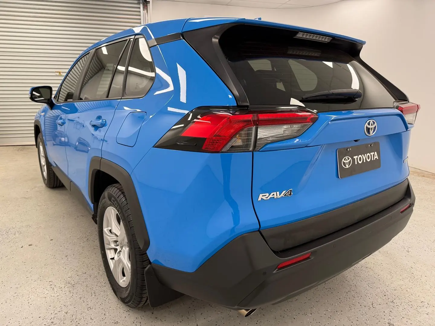 2021 Toyota RAV4 Gallery Image 5