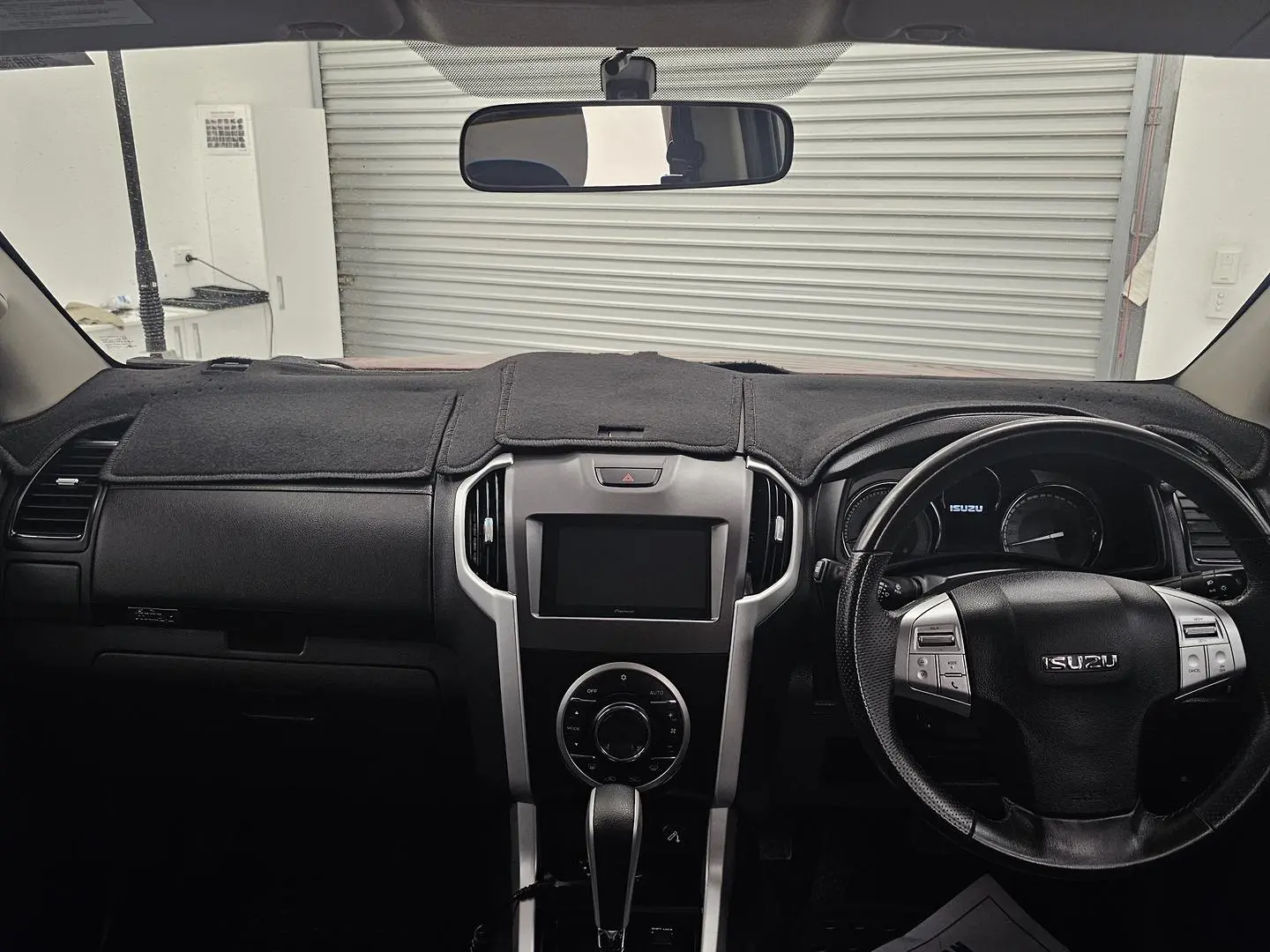 2020 Isuzu MU-X Gallery Image 29