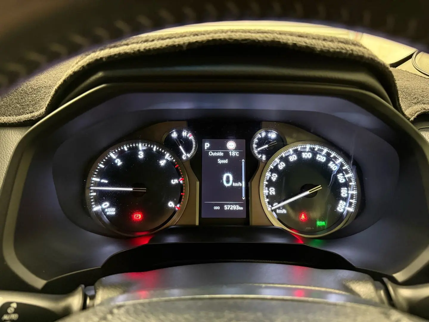 2022 Toyota Landcruiser Prado Gallery Image 27