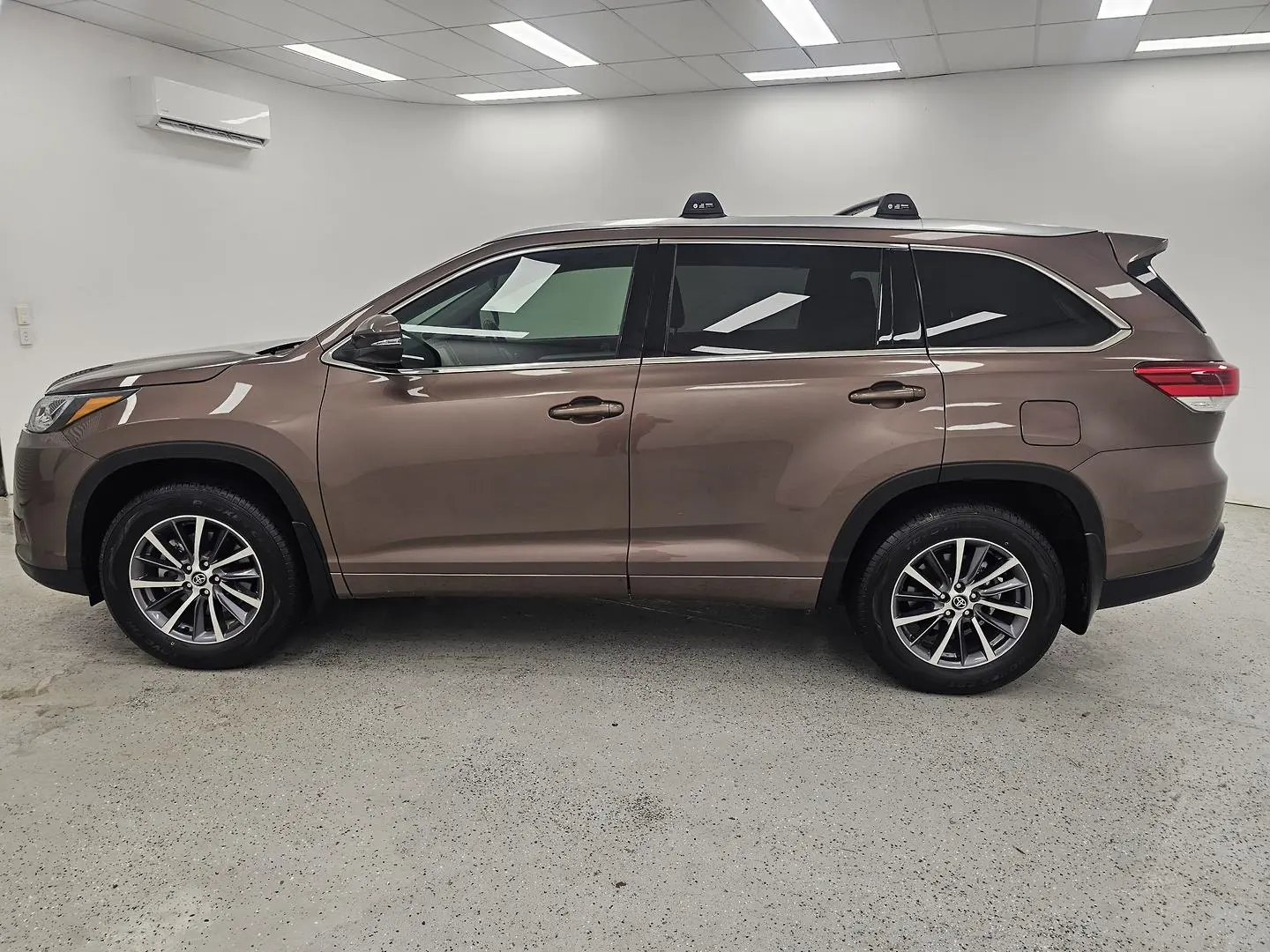 2019 Toyota Kluger Gallery Image 6