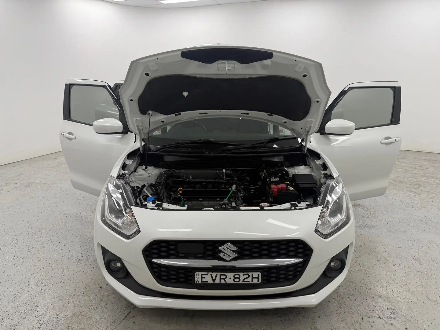 2022 Suzuki Swift Gallery Image 20