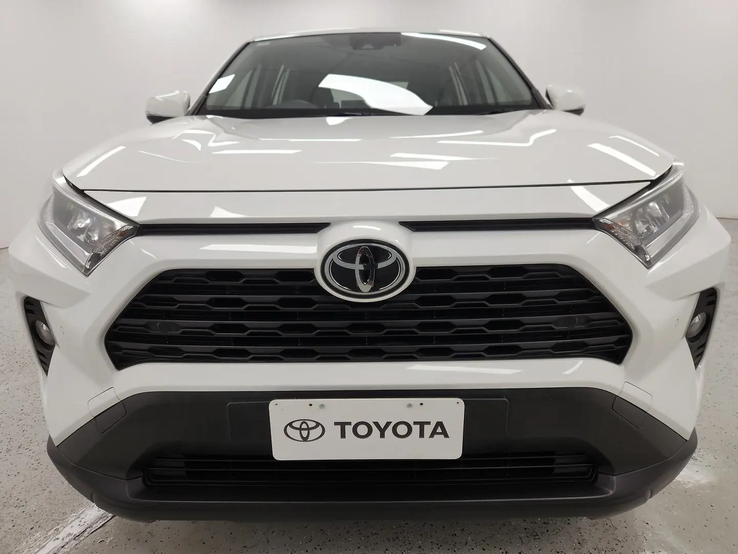 2020 Toyota RAV4 Gallery Image 35