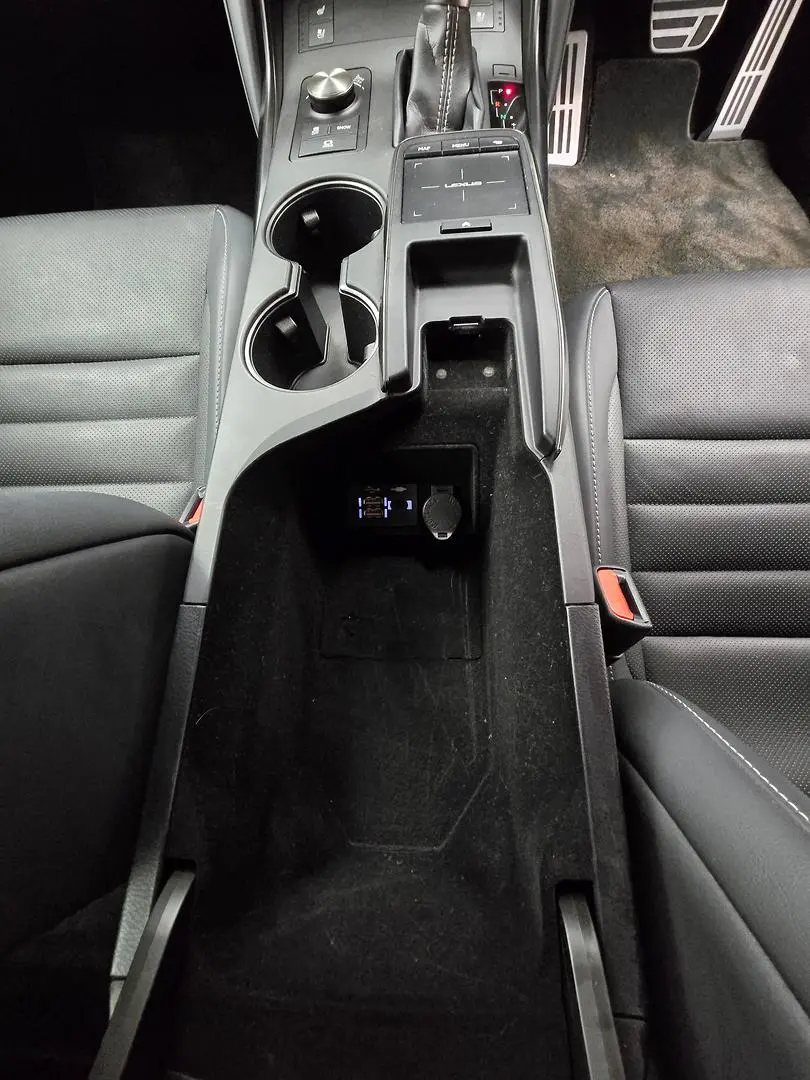 2021 Lexus IS Gallery Image 19