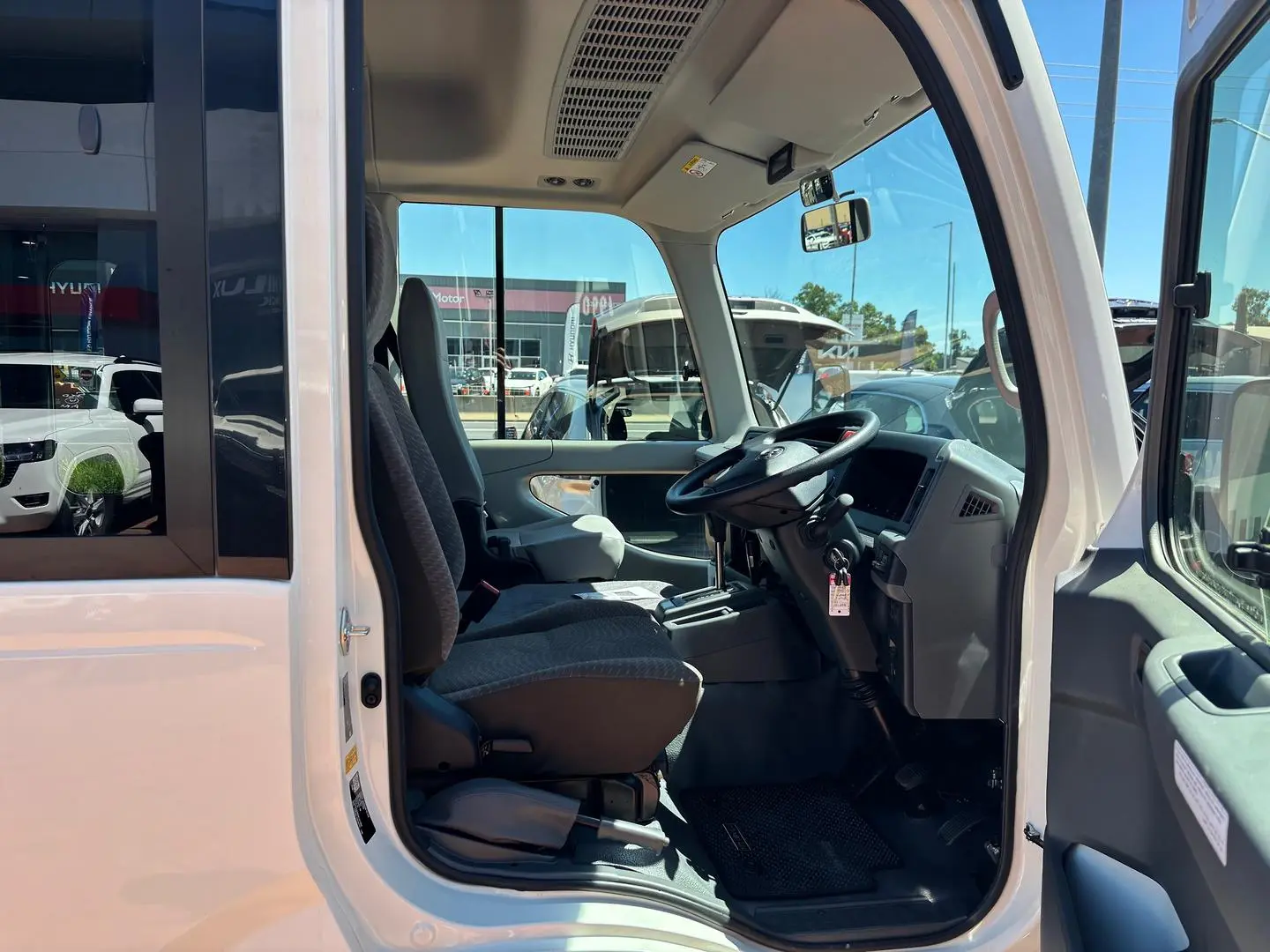 2025 Toyota Coaster Gallery Image 9