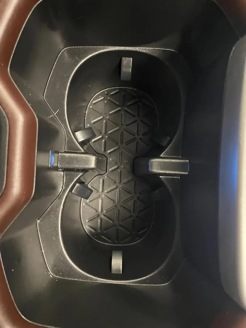 2022 Toyota RAV4 Gallery Image 31