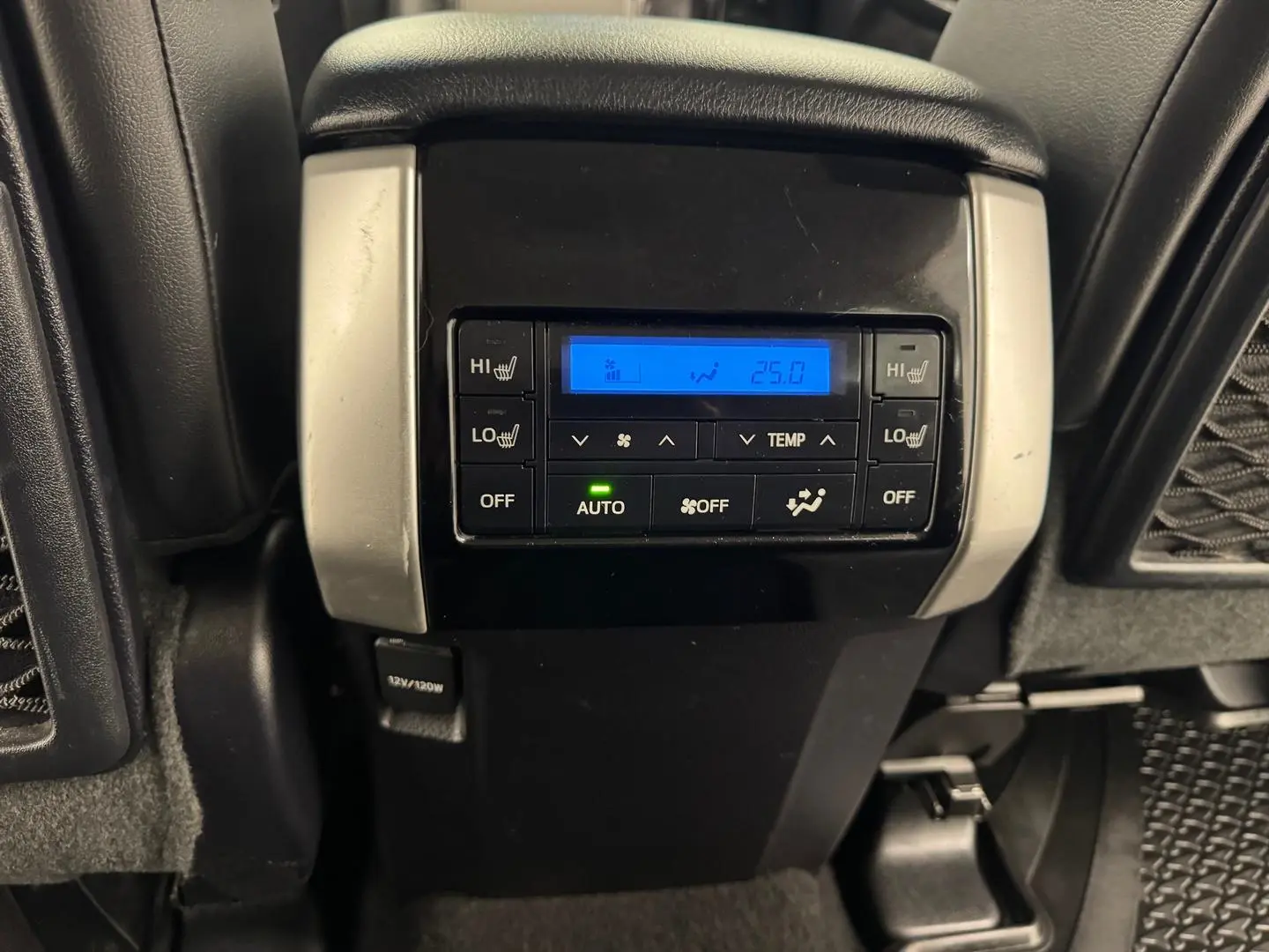 2021 Toyota Landcruiser Prado Gallery Image 31