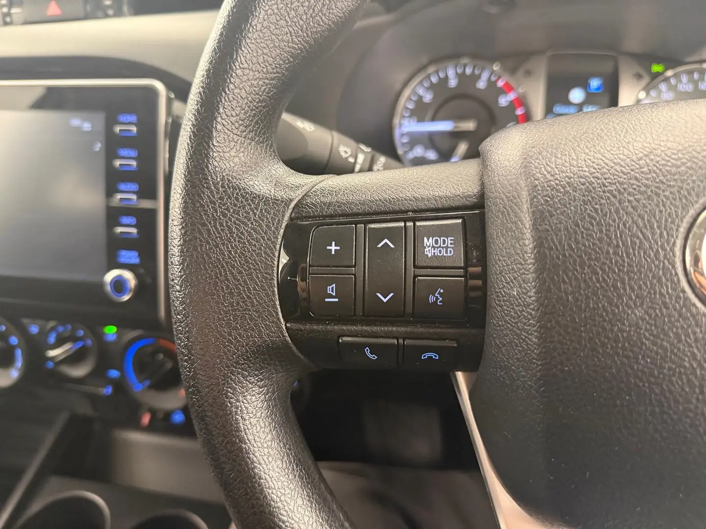 2023 Toyota Hilux Gallery Image 29