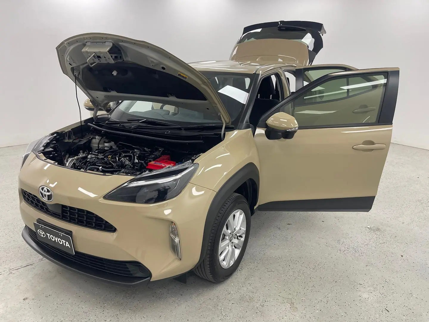 2022 Toyota Yaris Cross Gallery Image 13