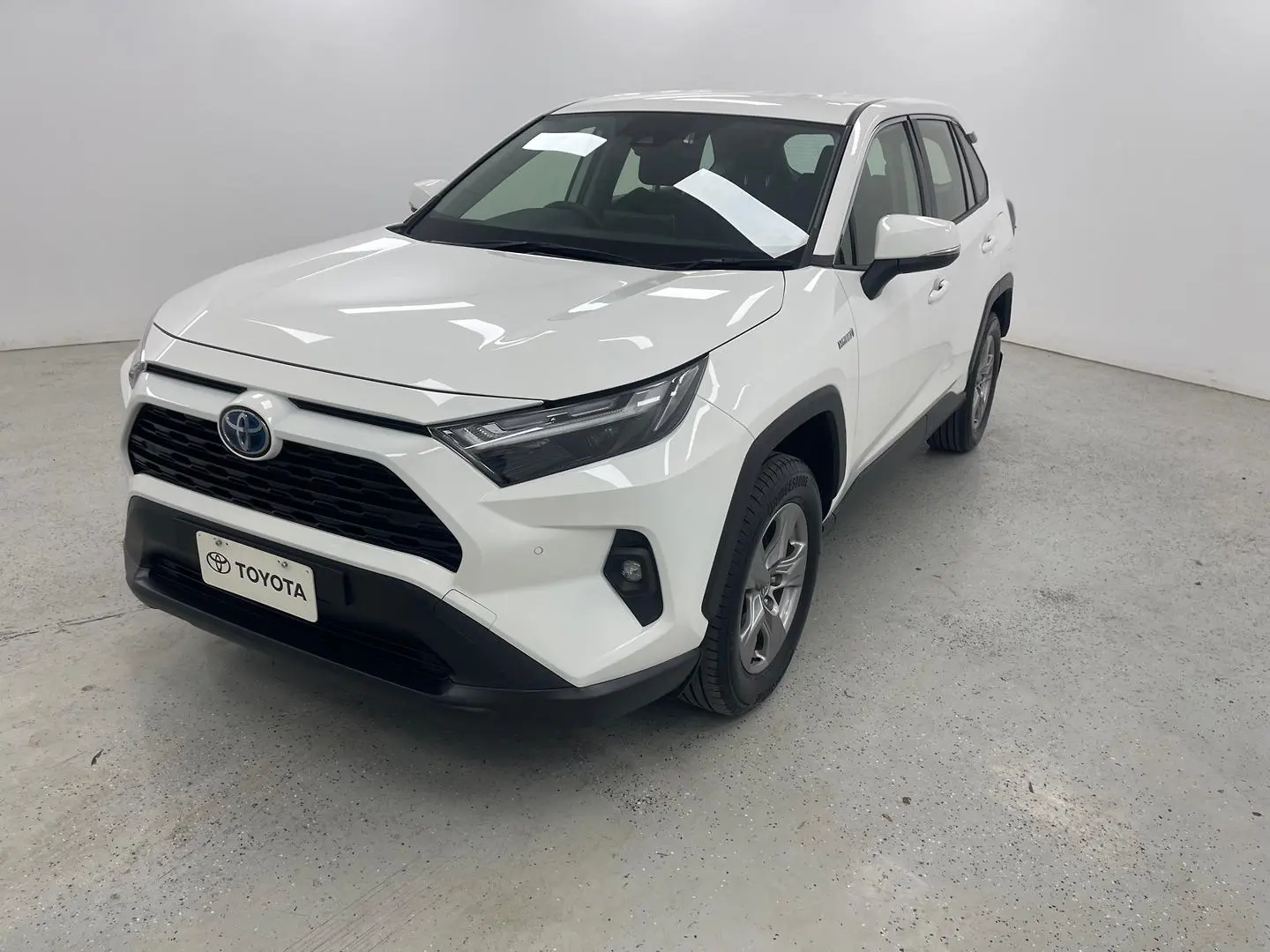 2024 Toyota RAV4 Gallery Image 7