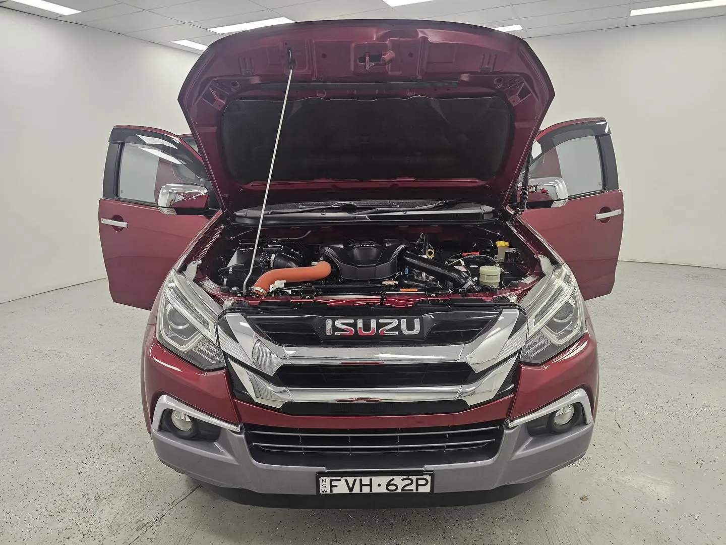 2020 Isuzu MU-X Gallery Image 27