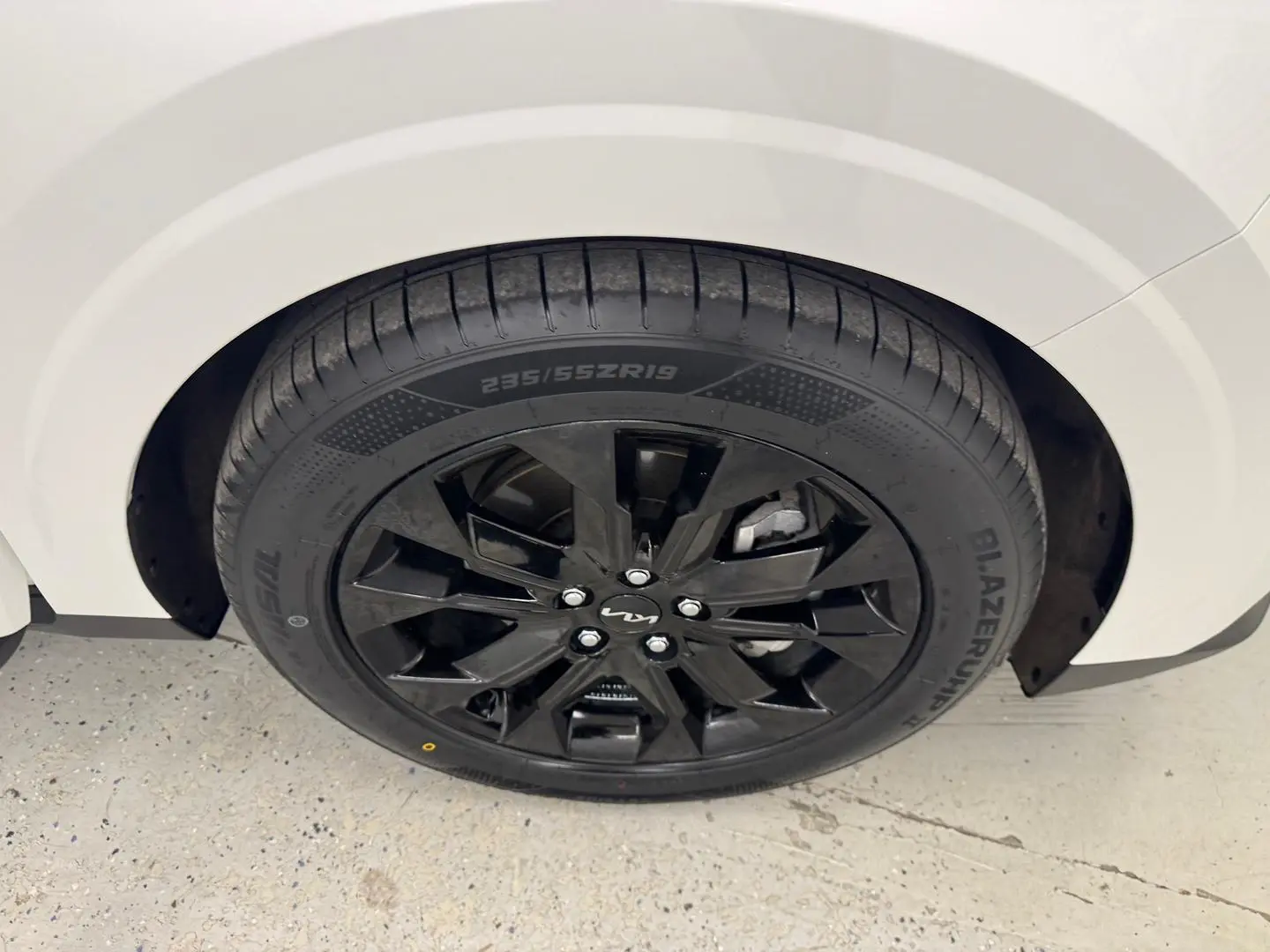 2023 Kia Carnival Gallery Image 14