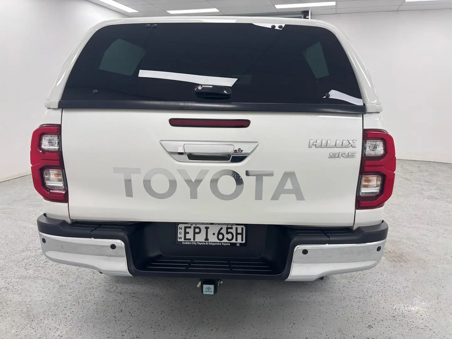 2021 Toyota Hilux Gallery Image 4