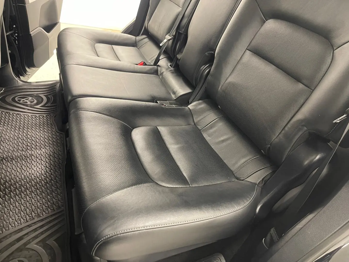 2020 Toyota Landcruiser Gallery Image 18