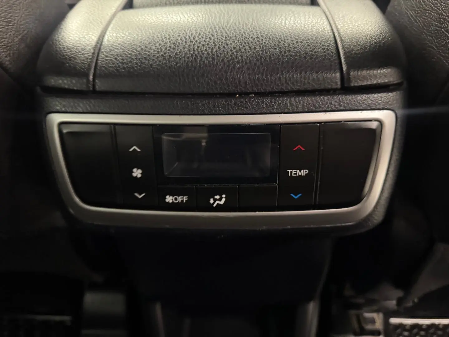 2015 Toyota Kluger Gallery Image 30