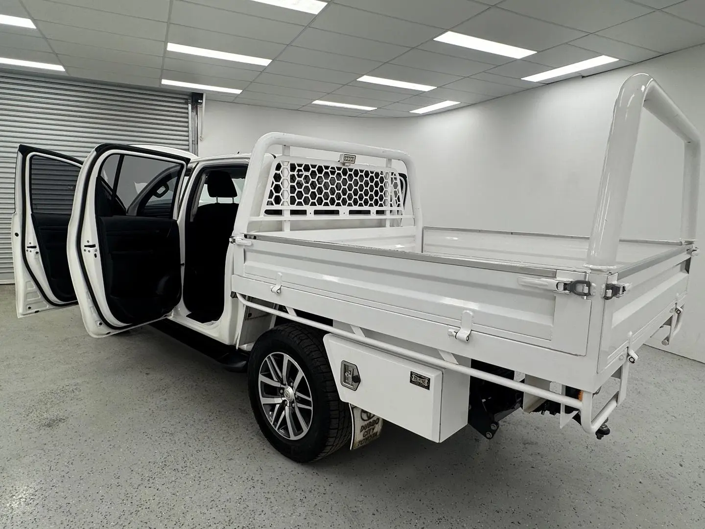 2020 Toyota Hilux Gallery Image 10