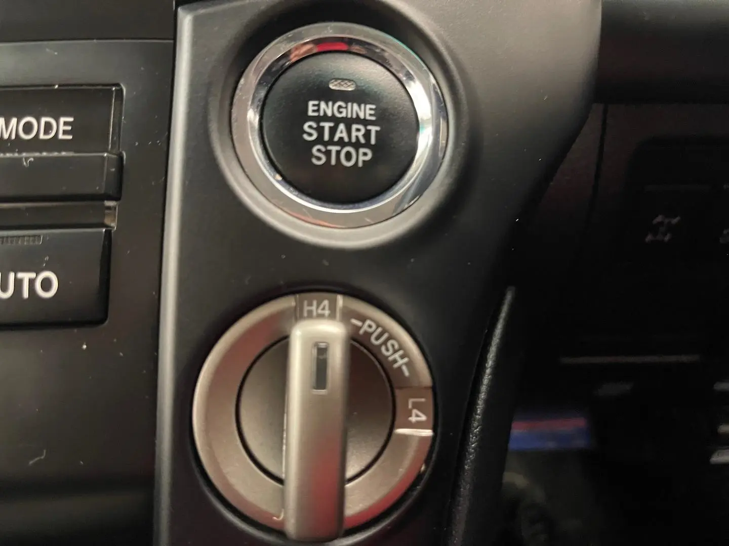 2010 Toyota Landcruiser Gallery Image 28