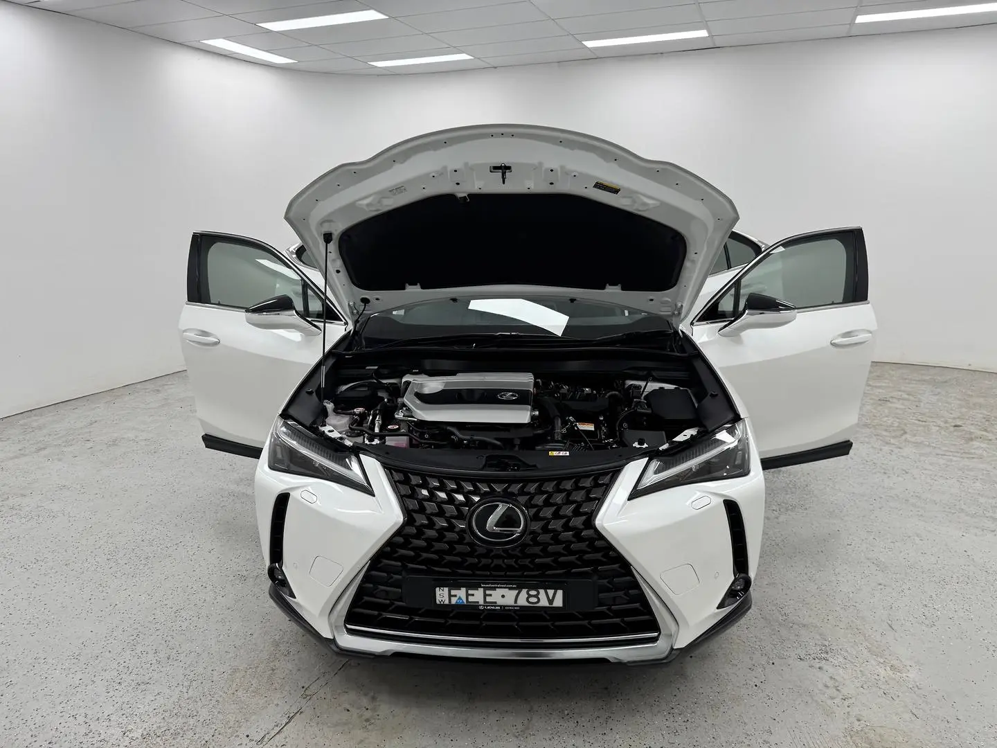 2023 Lexus UX Gallery Image 13