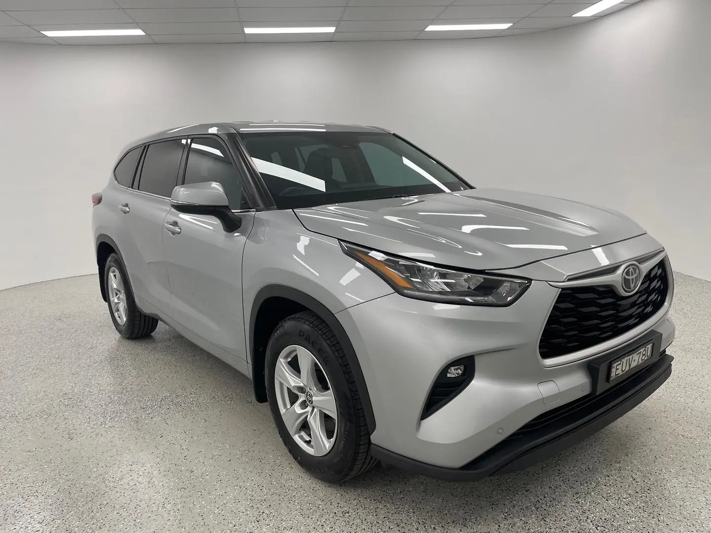 2022 Toyota Kluger Gallery Image 1