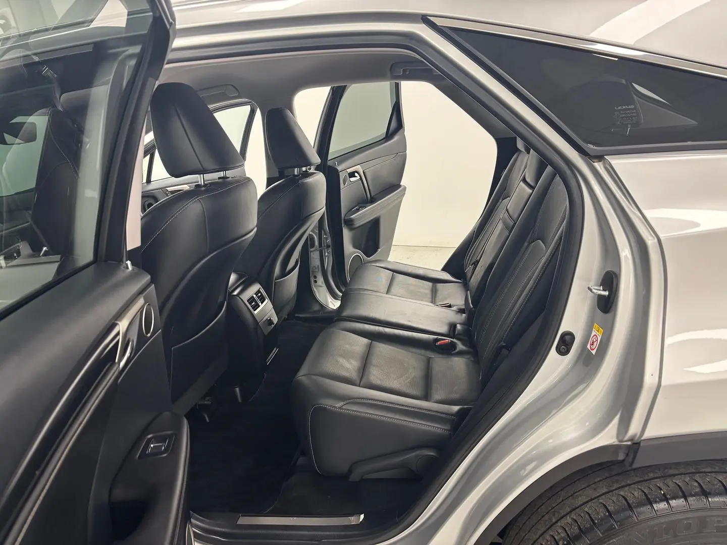 2017 Lexus RX Gallery Image 17