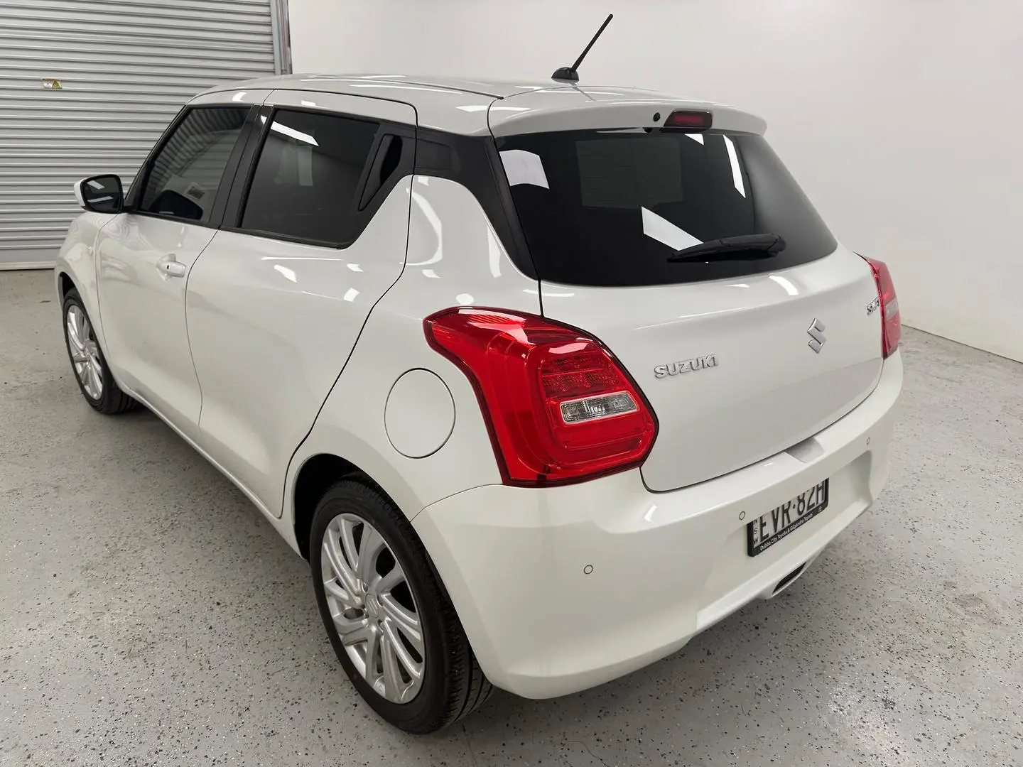 2022 Suzuki Swift Gallery Image 5