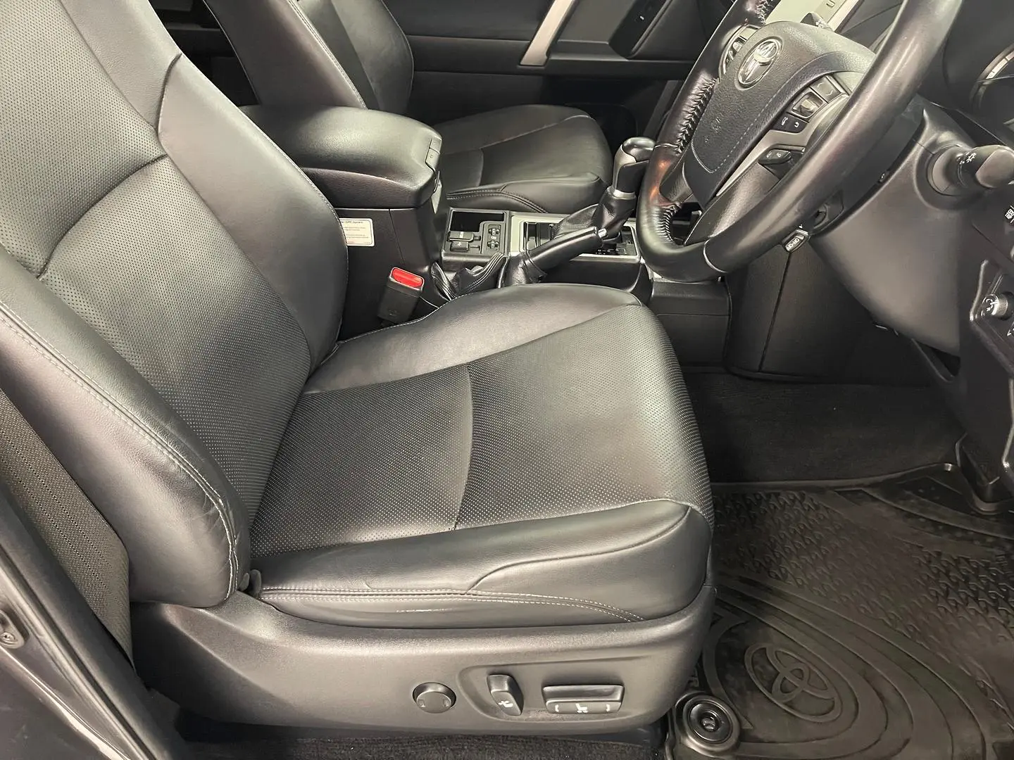 2021 Toyota Landcruiser Prado Gallery Image 20