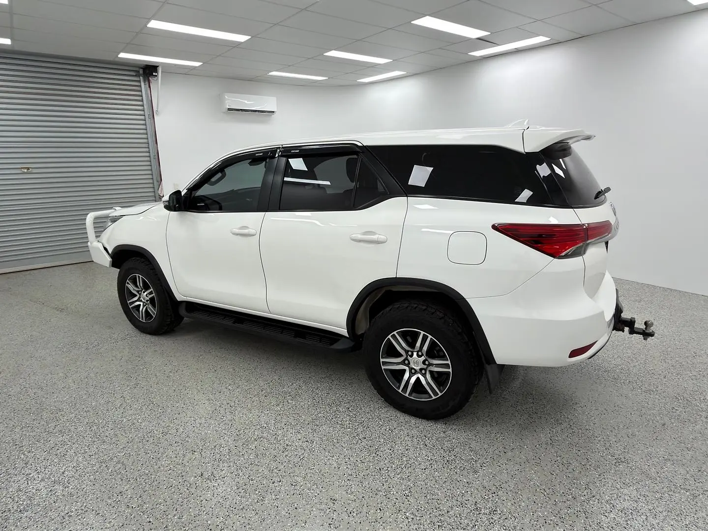 2019 Toyota Fortuner Gallery Image 4