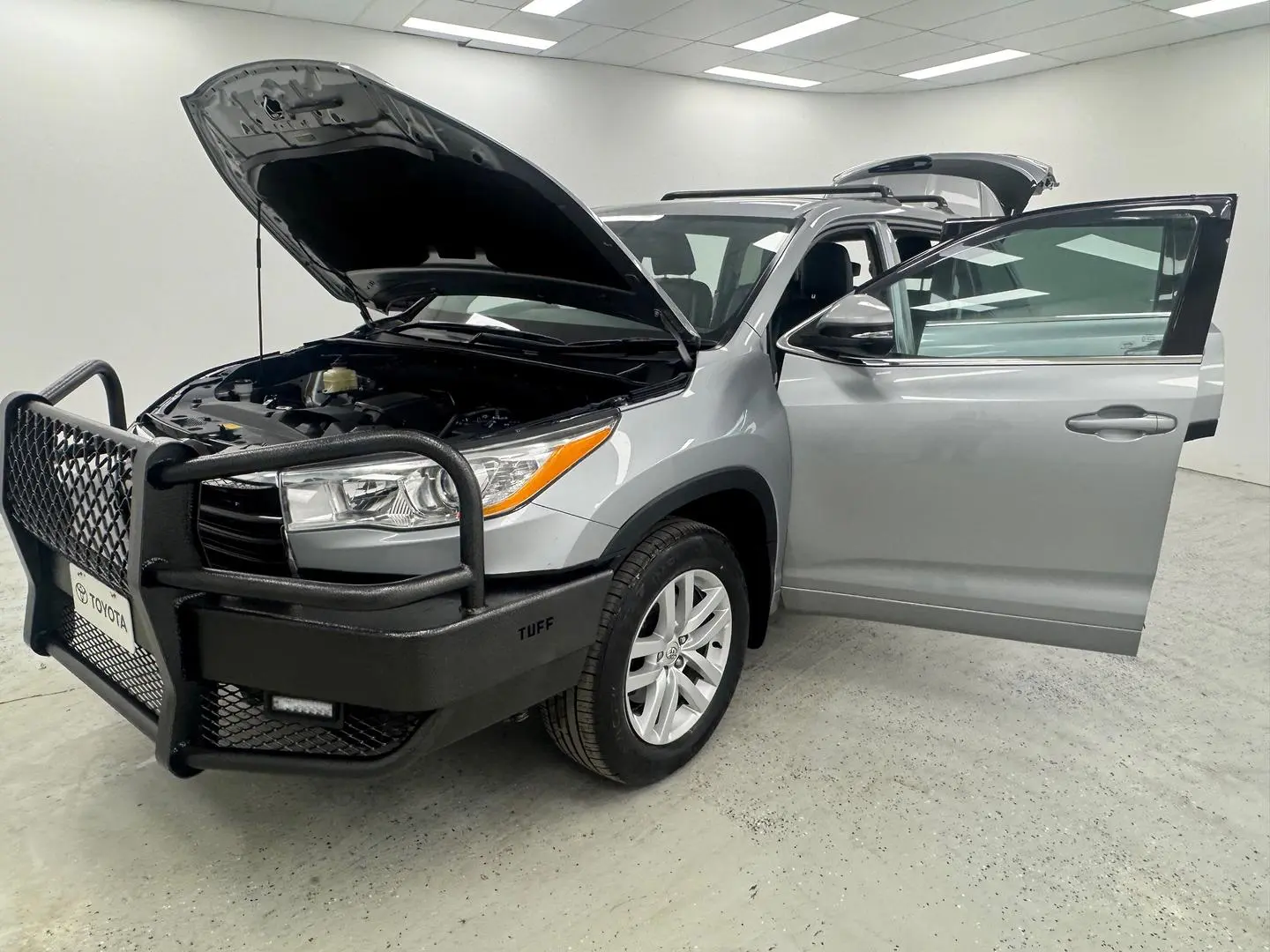 2015 Toyota Kluger Gallery Image 12