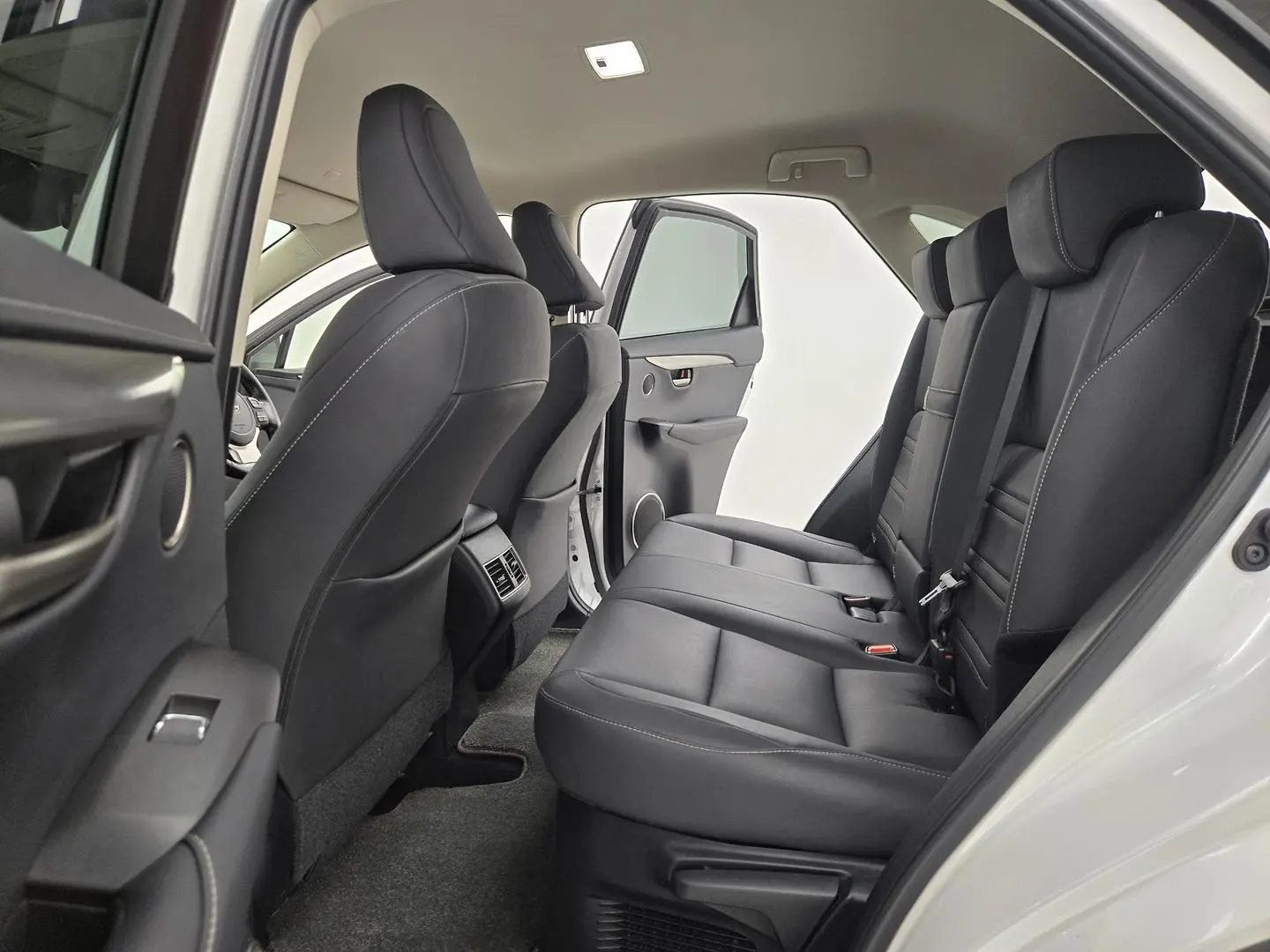 2020 Lexus NX Gallery Image 19