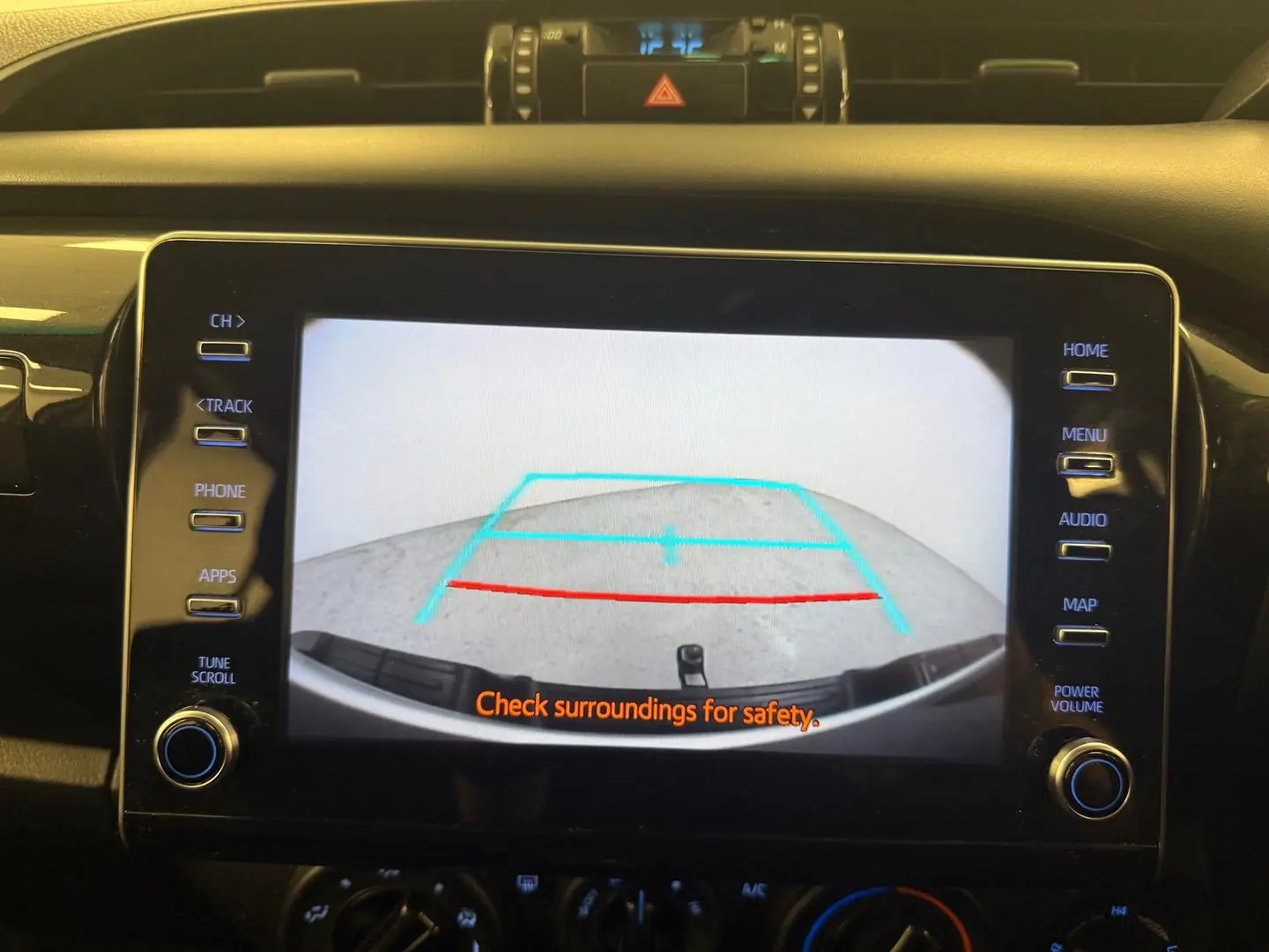 2021 Toyota Hilux Gallery Image 34